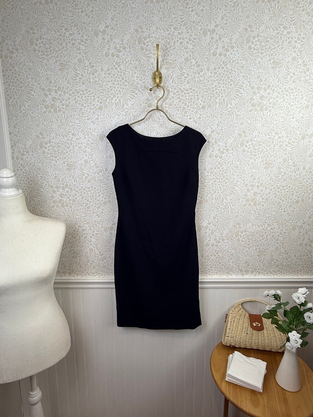 L.K. Bennett London Navy Virgin Wool Blend Lined Sheath Dress - Size - 4
